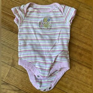 Disney Stripes Winnie the Pooh OG embroidered Pink & White Striped Bodysuit 90s